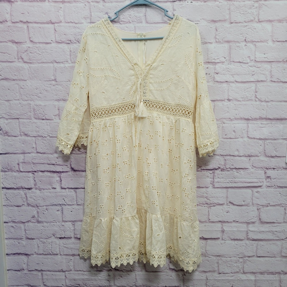 NEW OBEEII Cream Eyelet Lace Mini Dress L Bell Sleeve Boho Cottagecore‎ Coquette